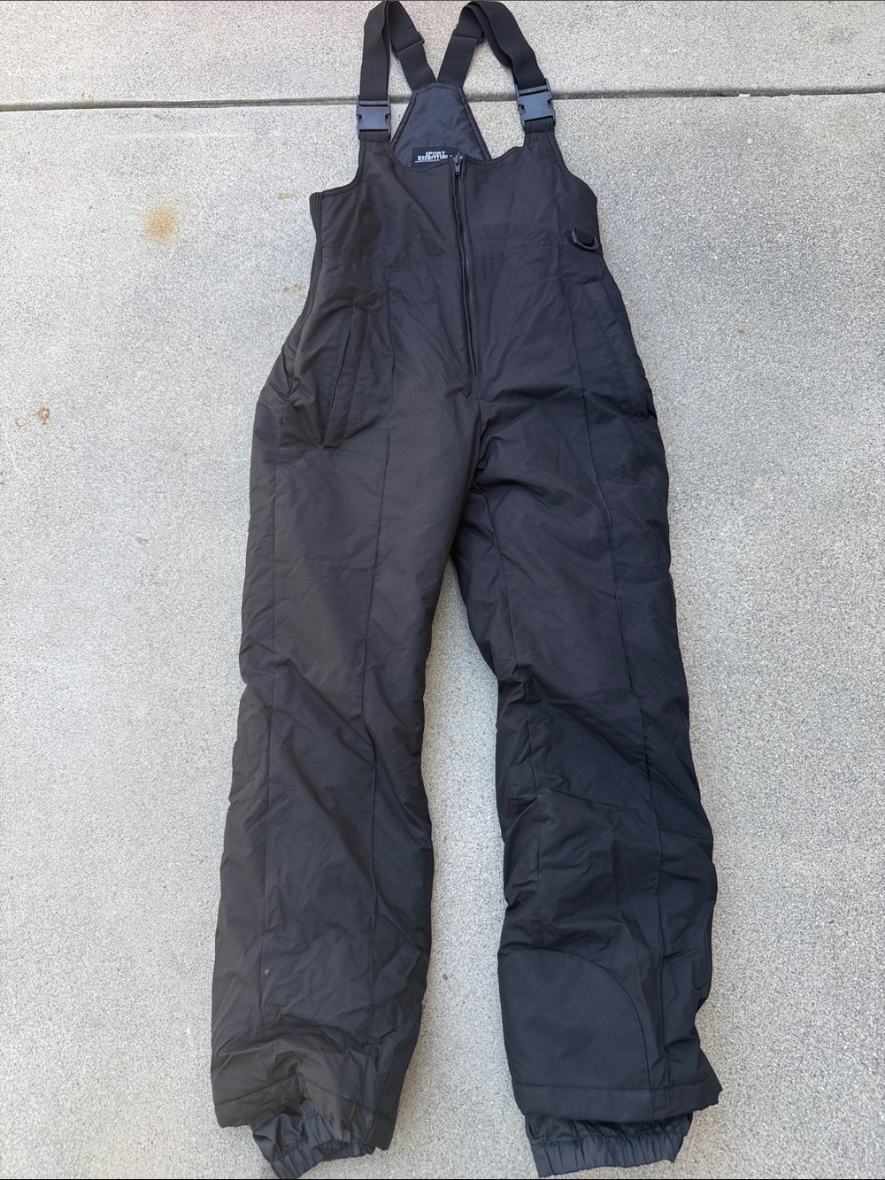 Sport Essentials snowboard pants - size small. EUC. Unisex.